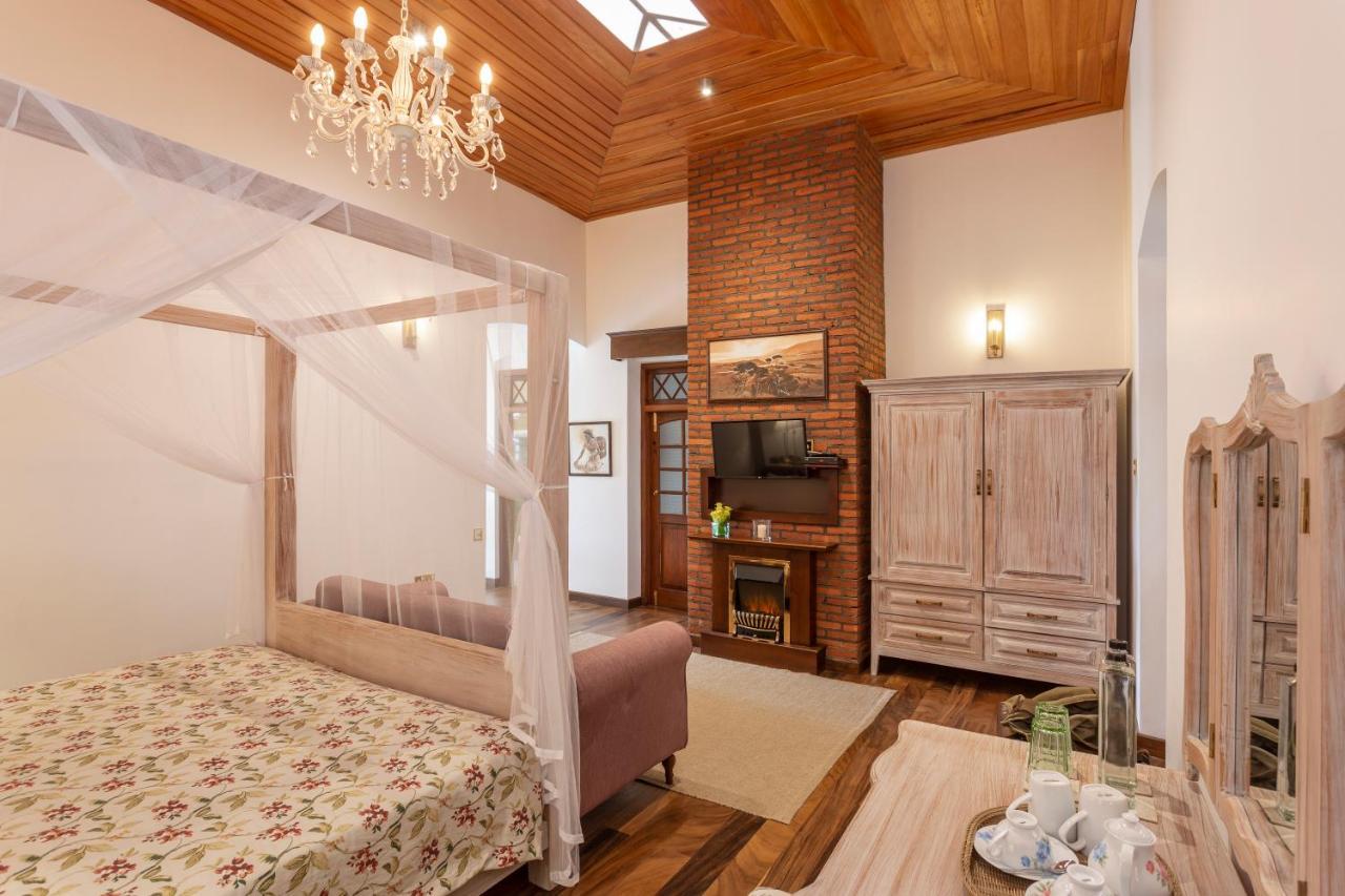 W15 Lake Gregory Nuwara Eliya Kültér fotó